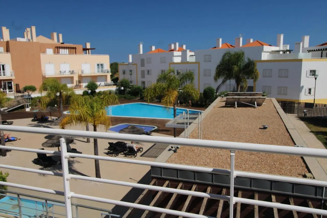 Cabanas Garden - Stunning 2 Bedroom Apartment - Communal Pool - 2 Minuts Walking To The River Cabanas De Tavira 0*,