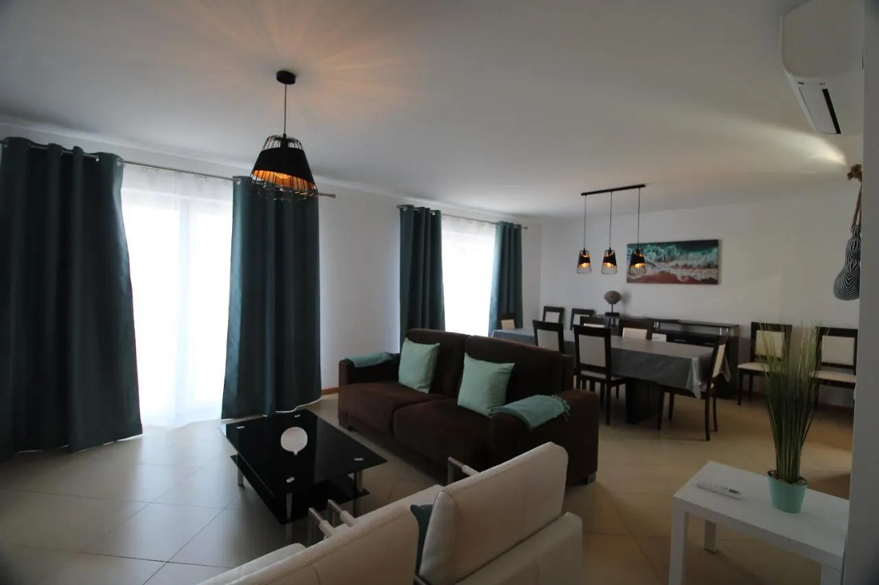 Cabanas Garden - Stunning 2 Bedroom Apartment - Communal Pool - 2 Minuts Walking To The River Cabanas De Tavira
