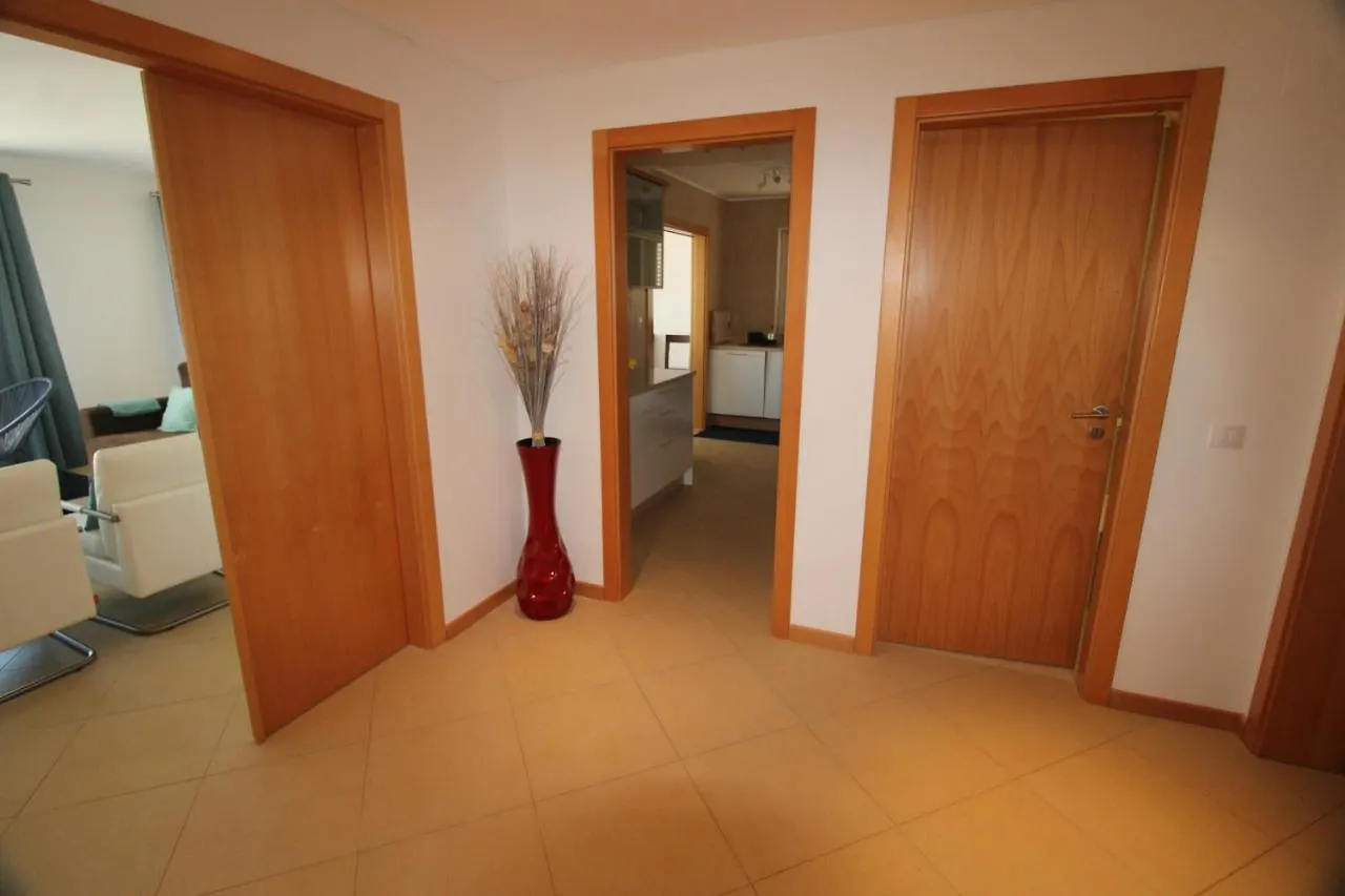 Cabanas Garden - Stunning 2 Bedroom Apartment - Communal Pool - 2 Minuts Walking To The River Cabanas De Tavira